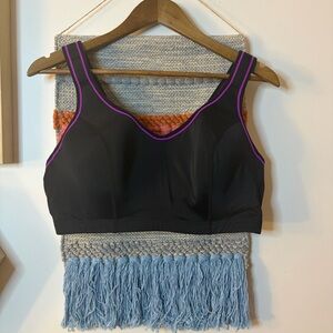 Cacique Sports Bra 42D